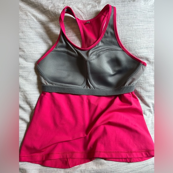 Nike workout tank top - Picture 3 of 3